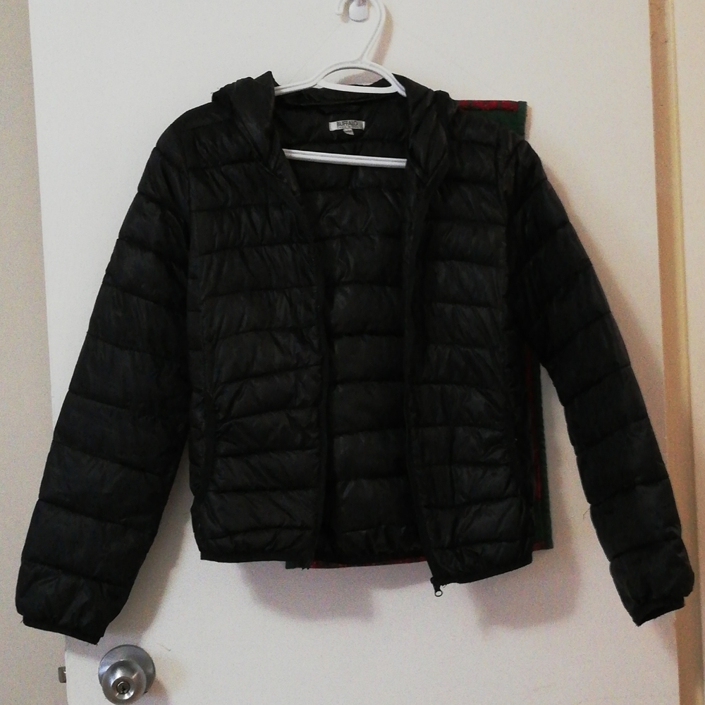 Good condition light puffy jacket